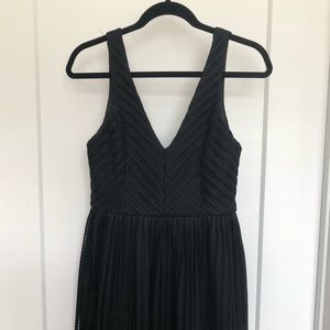 Black dress Altard state